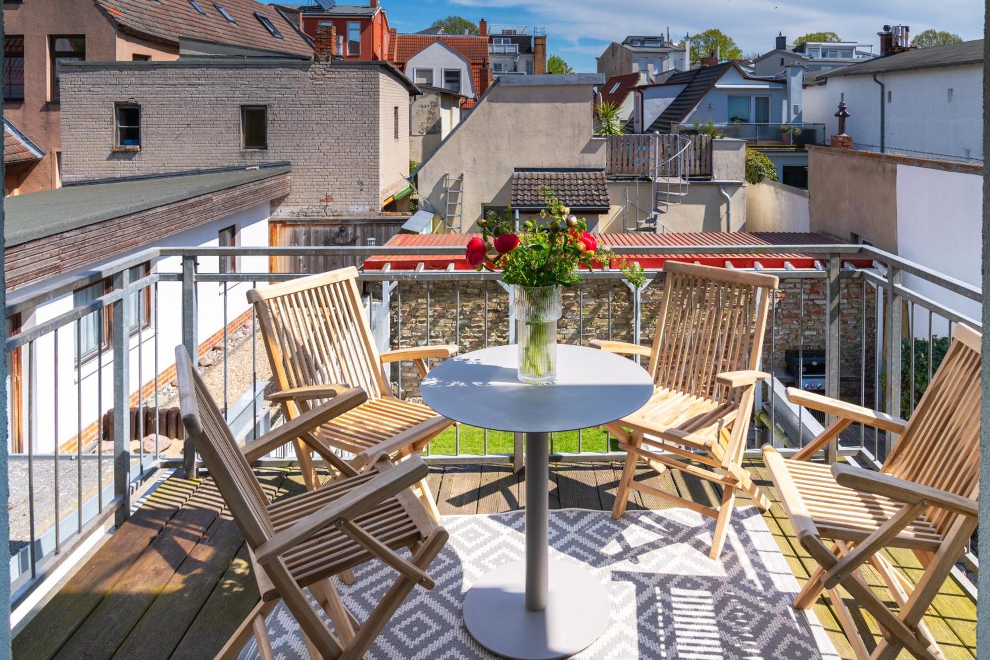 Kapitaenshaus Friedrich Franz - Premium Apartments 200 Meter Vom Strand Und Alten Strom Rostock Bilik gambar